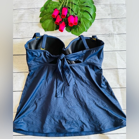 Coco Reef Women’s Navy Blue Padded Tankini Swim Top Size 32/34D - Picture 5 of 7